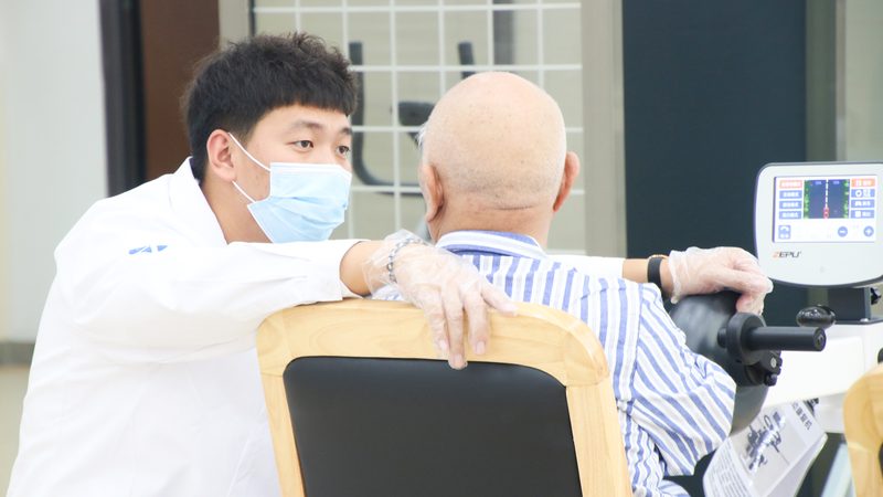 养老院与护理院：失能老人照护环境的区别解析