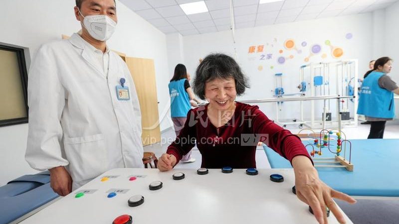 失能老人上门护理，收费标准背后的考量因素